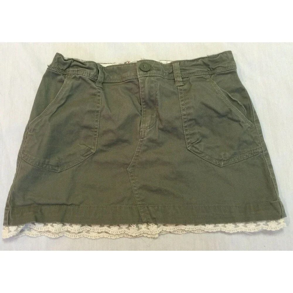 H&M GIRLS SKIRT SIZE 10-11YEARS